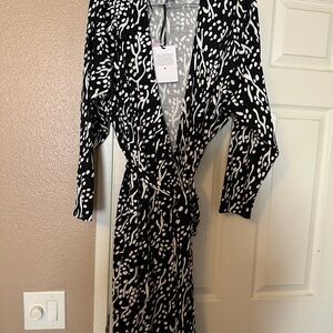 Diane Von Furstenberg Black and White Patterned Dress